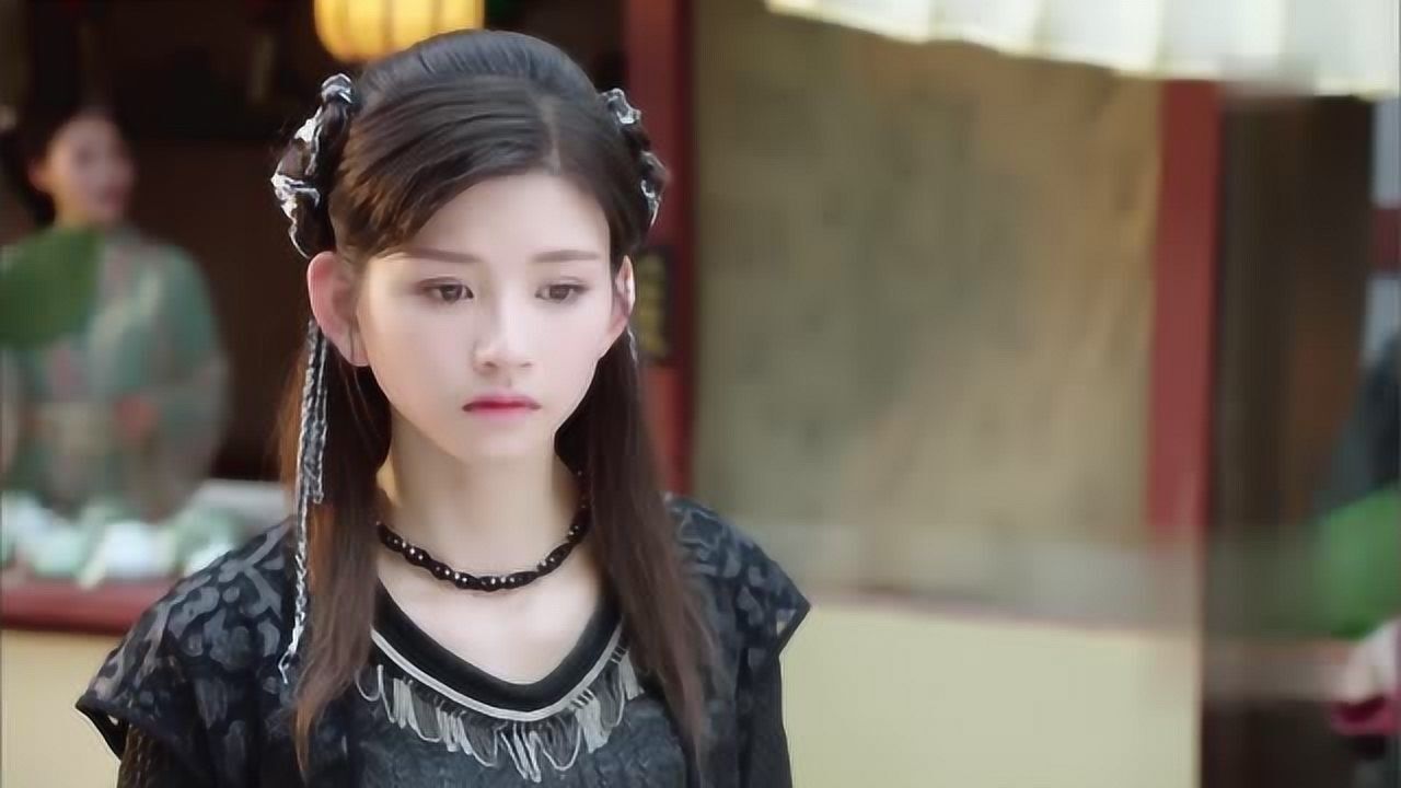 择天记小黑龙看到父女情深一幕想起自己的父亲顿时没了逛街的喜悦