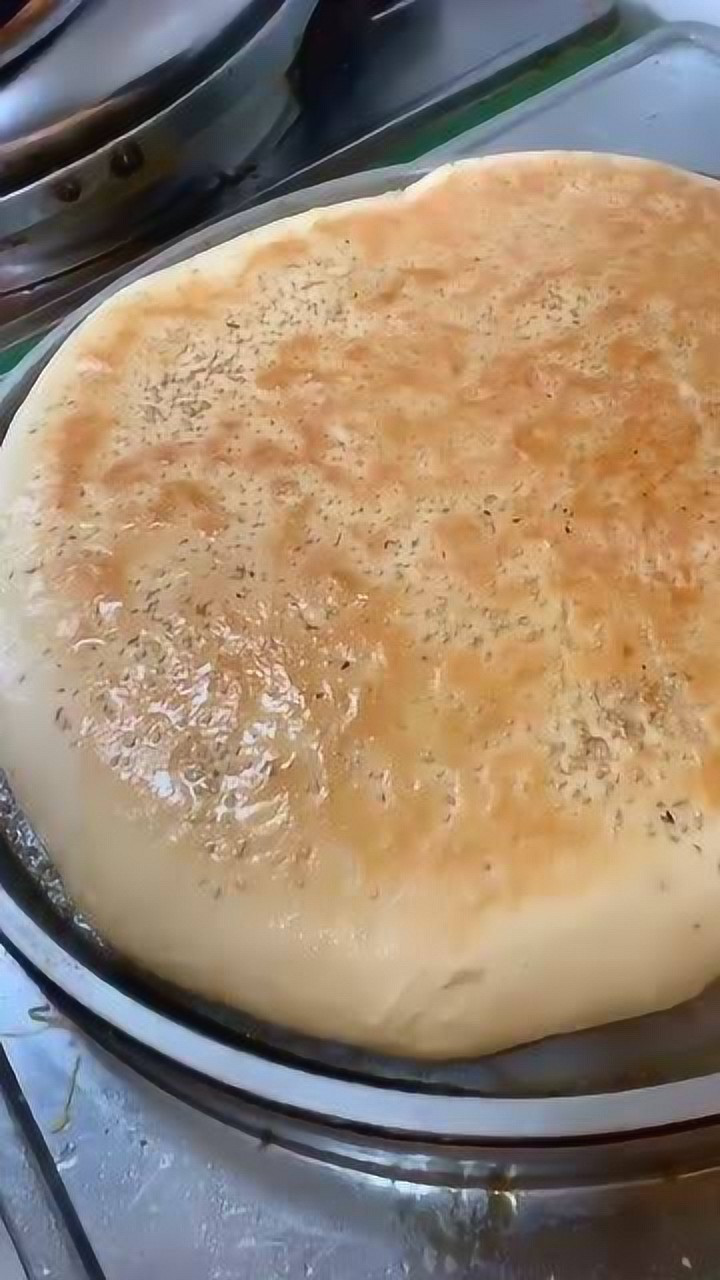 刚出炉的大饼,非常的有食欲,一个人吃一张