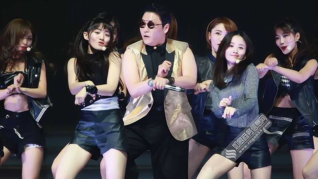 鸟叔万万没想到,给自己伴舞的小女孩火了,优美的舞姿太惊艳了