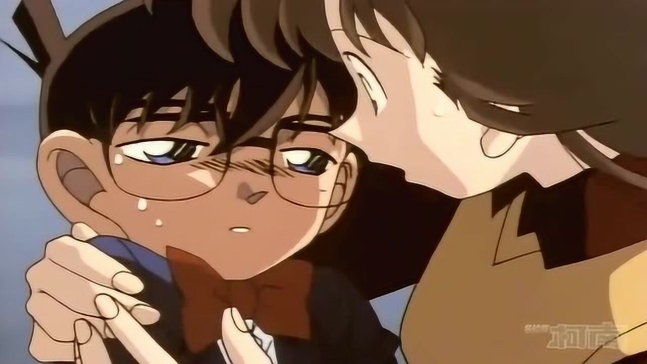 名侦探柯南柯南冲进火场只为救小兰这样的一份爱情让人感动