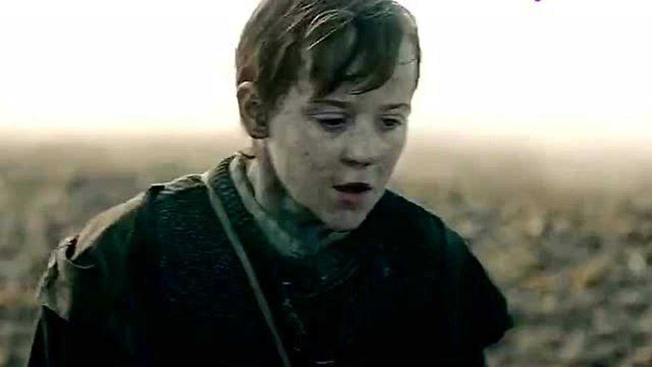 你见过鬼手地雷吗一动就把你拖到地里面活埋的那种好可怕啊