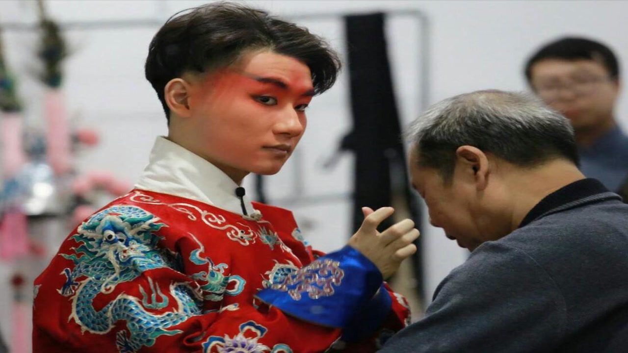 陶阳唱功到底有多强小时候唱戏就赢得满堂喝彩不愧是京剧天才