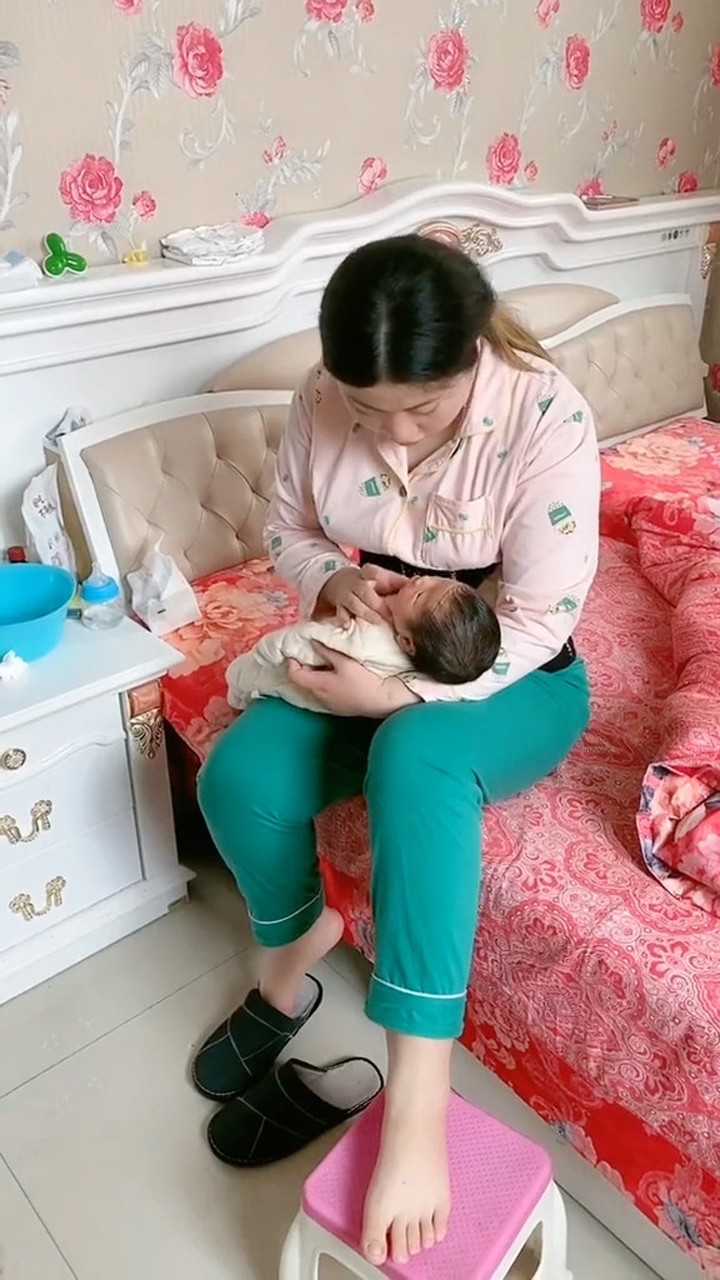 娶谁都不能娶懒女人生个孩子还要坐什么月子害我妈