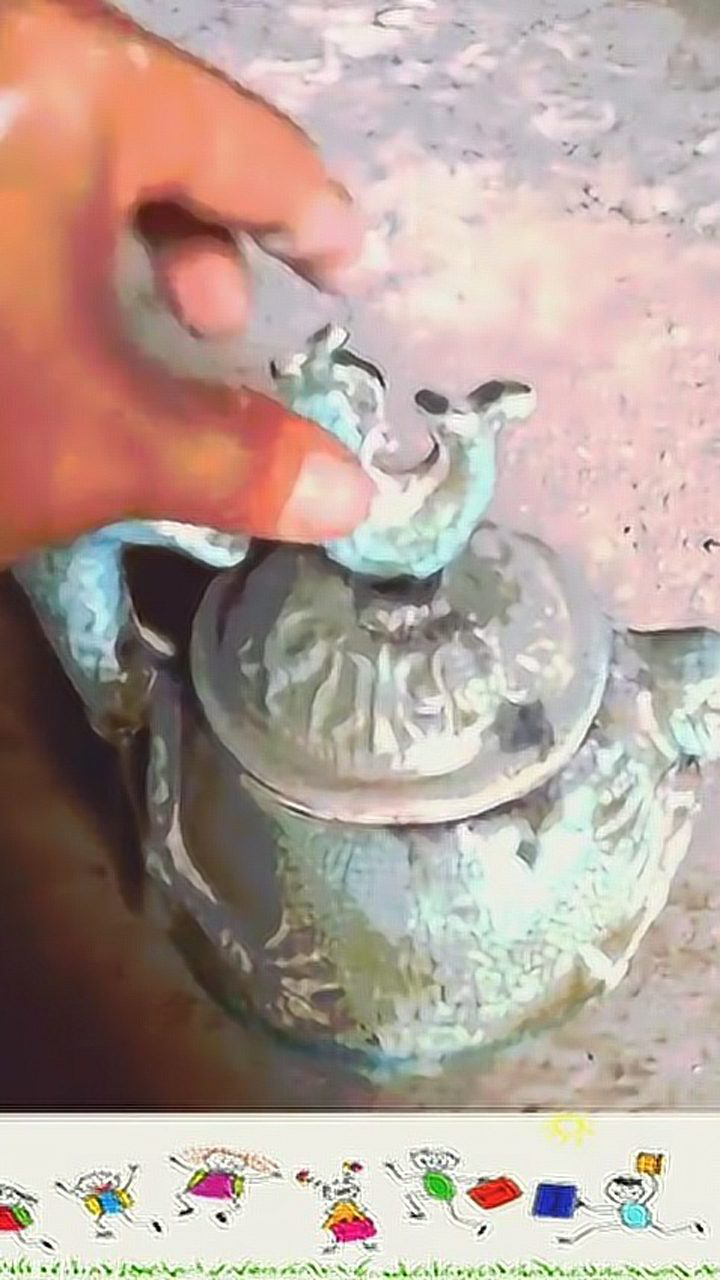 清朝的尿壶,这霸气外观,一看就是皇帝专用!