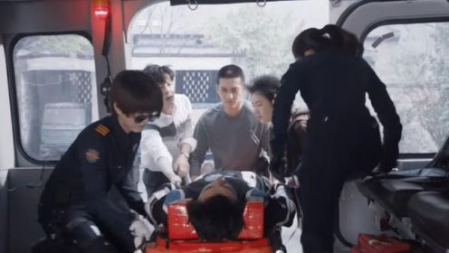 速看《极速救援》第15集：众人怀疑陈一硕给王赫下药，陈一硕被撞可能瘫痪
