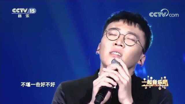 《你就不要想起我》演唱:赵骏