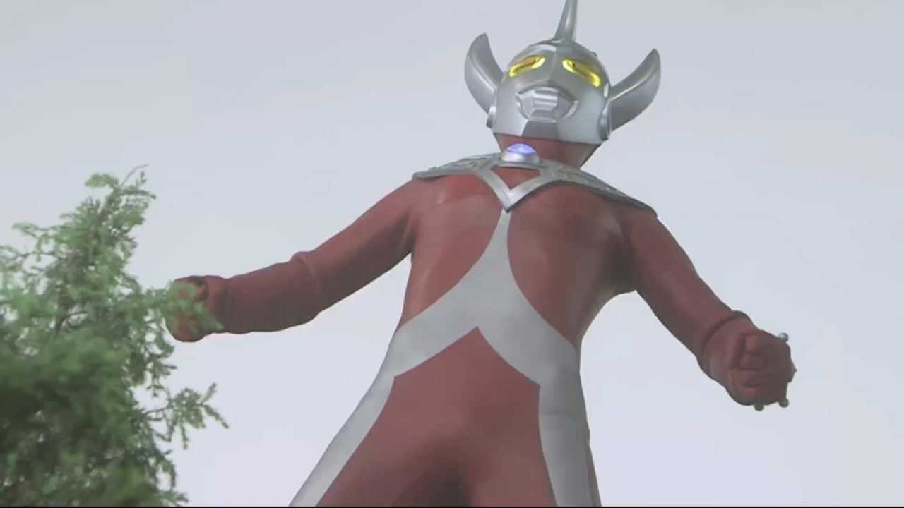 泰罗与赛罗异口同声:锤你小胸胸!