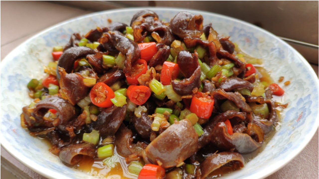 炒鸭肾很多人第一步就错了,难怪没饭店炒的好吃,口感老腥味又重