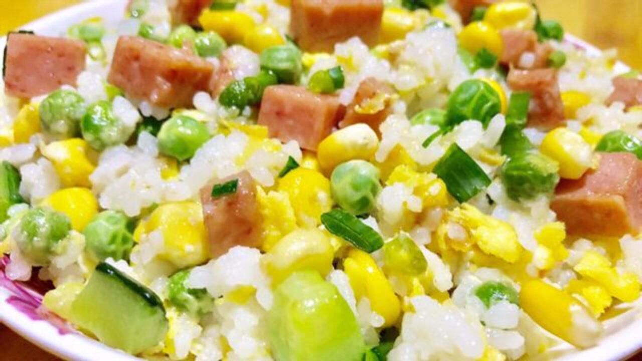 蛋炒饭先炒鸡蛋还是先炒饭手把手教你蛋炒饭正确做法一看就会