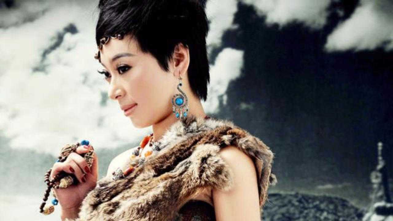 泽仁央金演唱的经典歌曲《高原红》太好听了