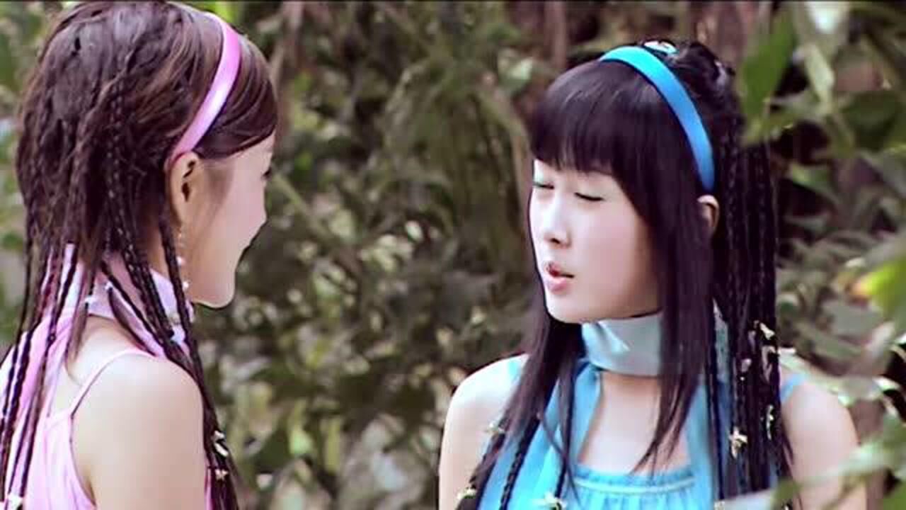 巴啦啦小魔仙:那时候的小月对小蓝好好啊,小蓝很怀念以前的时光