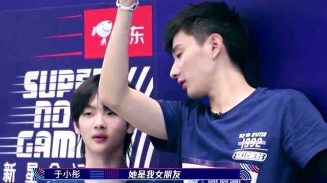 14岁远赴韩国当练习生,因《创造营2019》大红,“2g少年”周震南