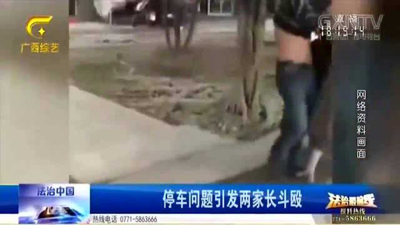 小三街头辱骂原配，被原配扒光衣服暴打，现场视频曝光_高清