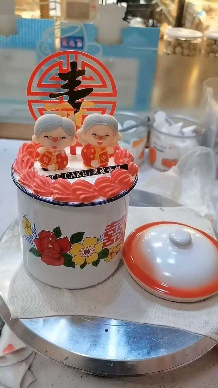 在茶缸里做蛋糕你见过吗