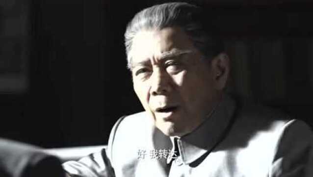 海棠依旧:看到男子进去这么久还不出来,卫士不禁发起了牢骚