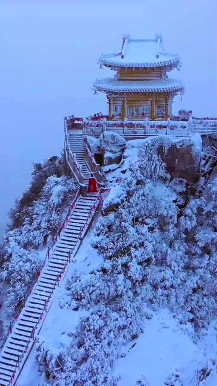 这才是雪季该有的样子看雪景一定少不了老君山