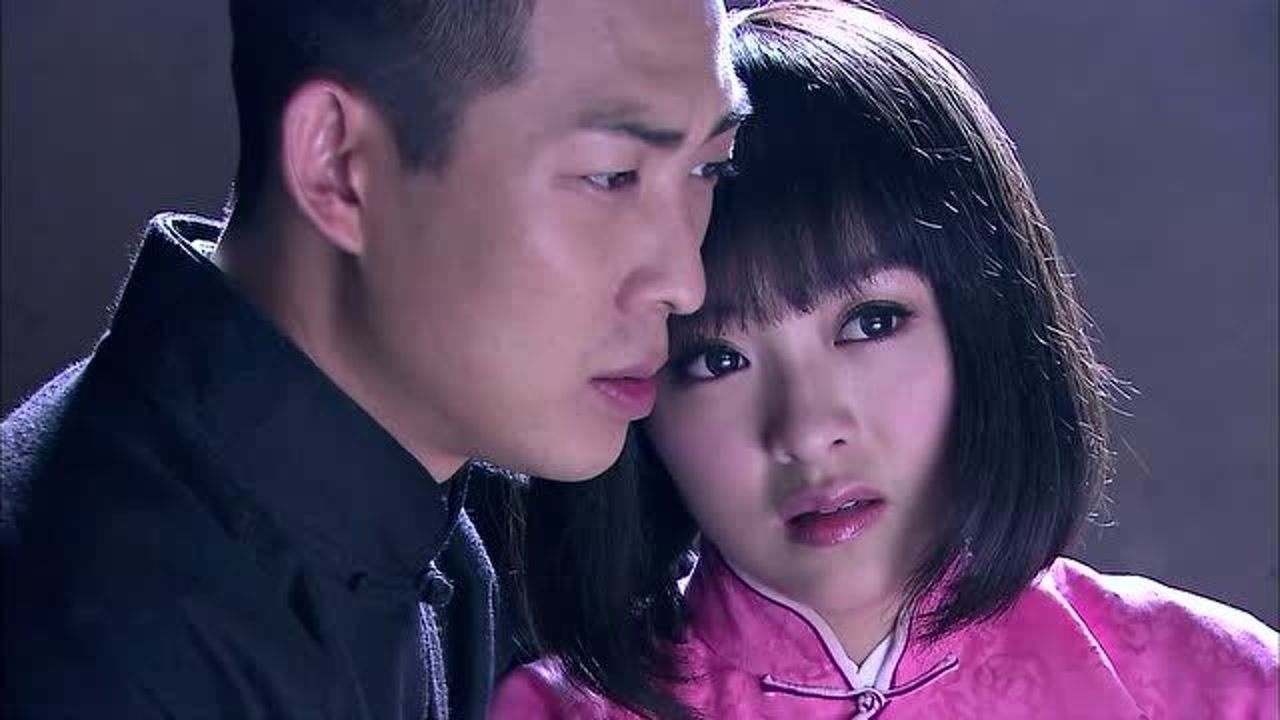 独立纵队莫碧蓝担心孔廷栋担忧过度导致自己腹痛如绞可能是要生了