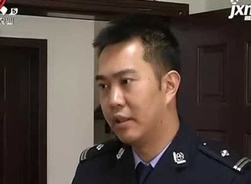 南昌:小卡片牵出“招嫖案” 警方捣毁卖淫团伙