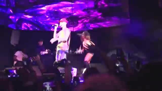 脱衣狂魔朴宰范Jay Park,眼见社长的身材越来越好了