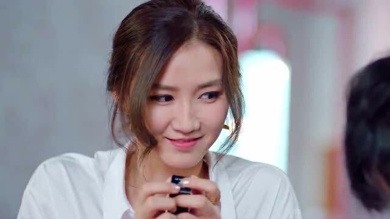 好想和你在一起:小奶狗给路清舞涂口红,场面也太甜了,这狗粮吃得心甘