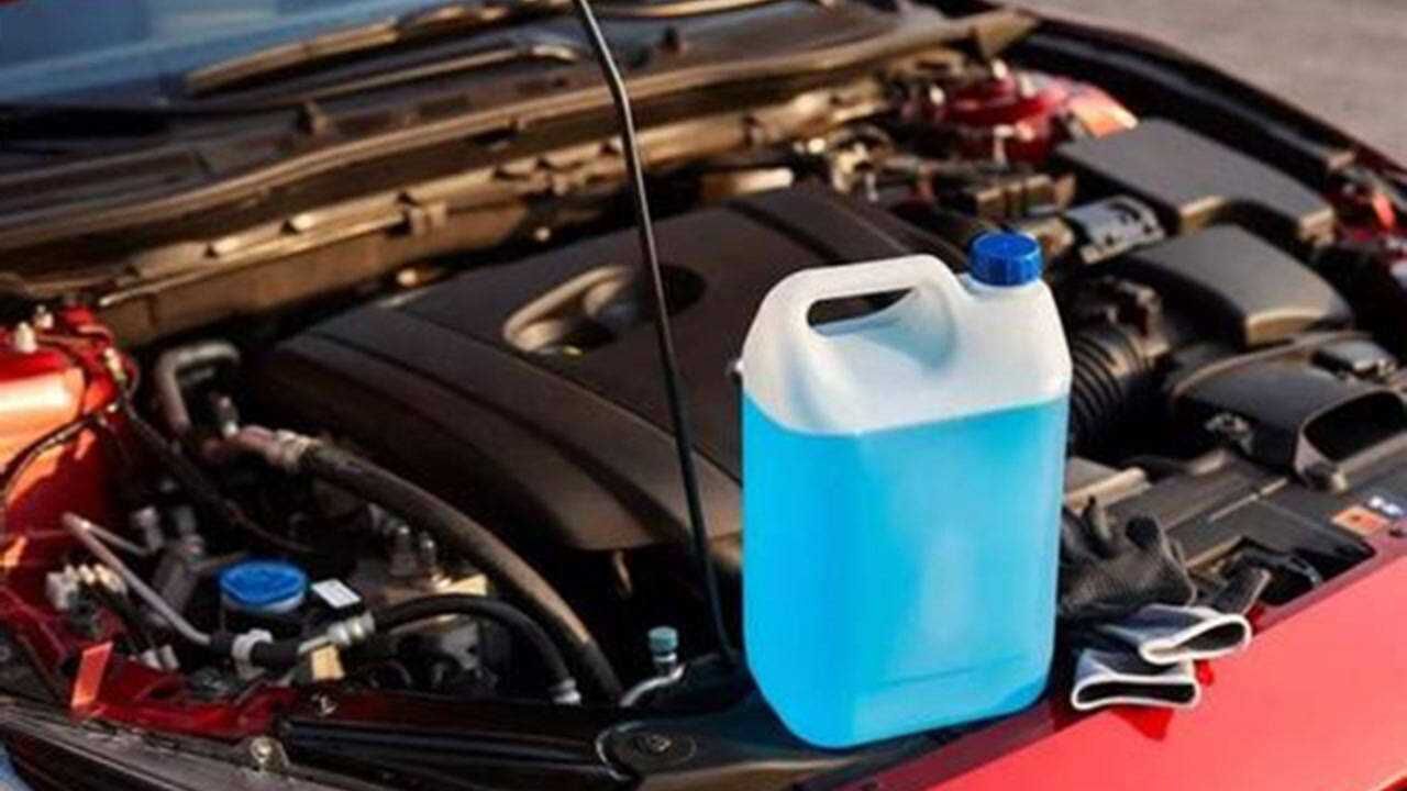 汽车防冻液多长久换一次不要超过这个数不然发动机容易报废