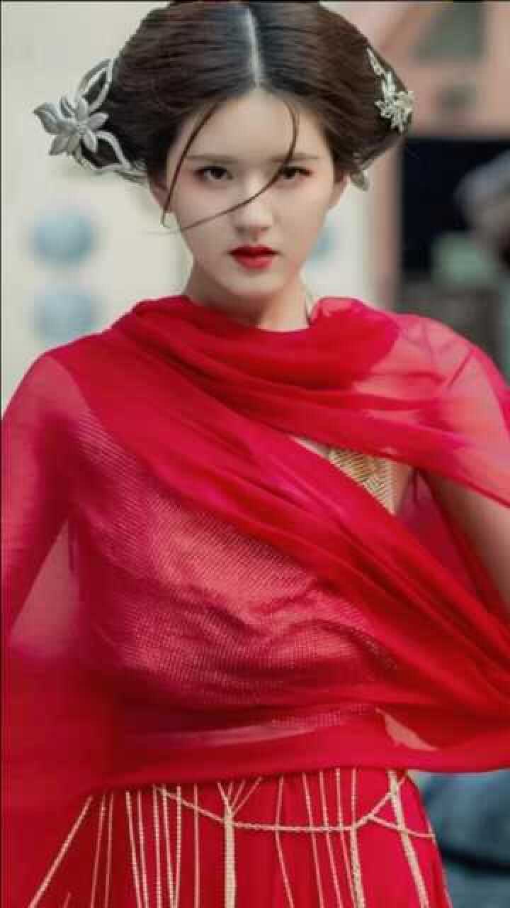 赵露思3种红衣回眸,陈芊芊式气场全开,《芒种》式惊艳,现代式很美艳!