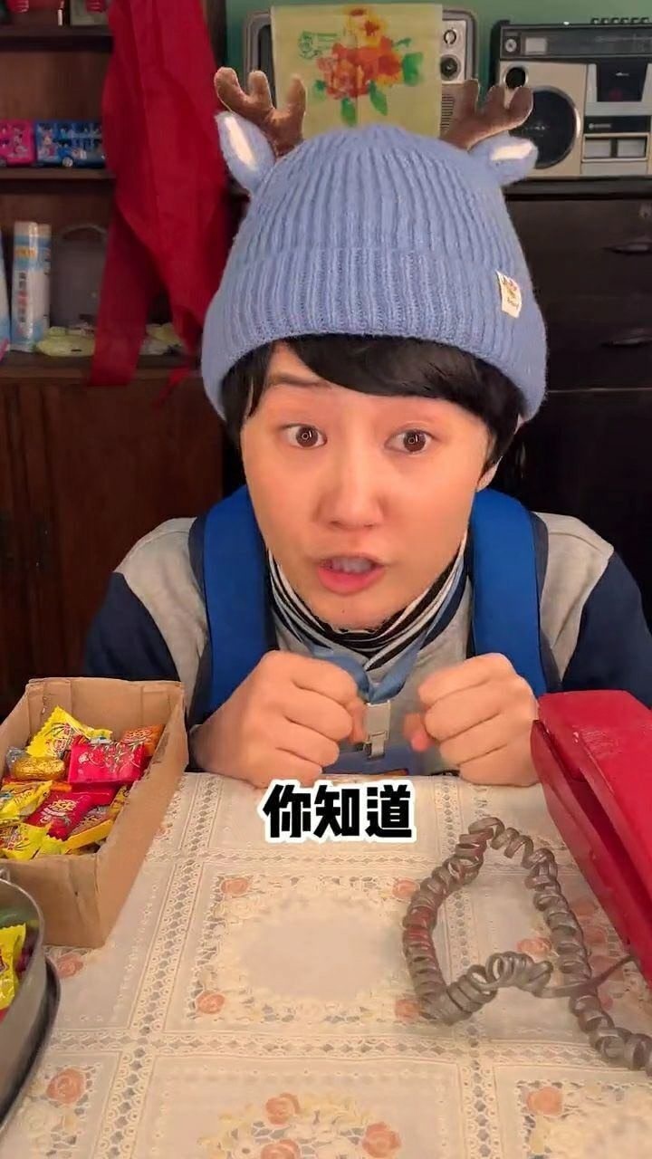 宋阿婆的小卖部冬天的第一颗草莓祝所有的乖乖们莓心莓肺莓烦恼