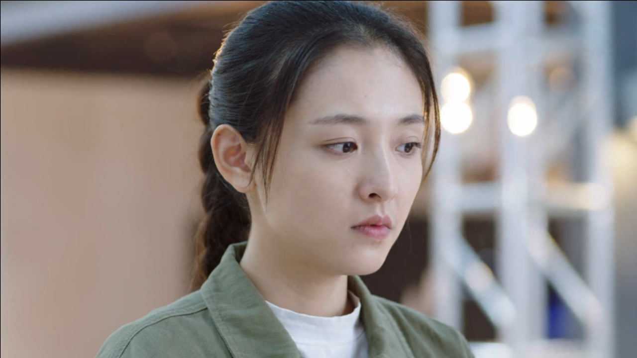 这个世界不看脸小挺丑事败露被解雇她竟然还觉得委屈