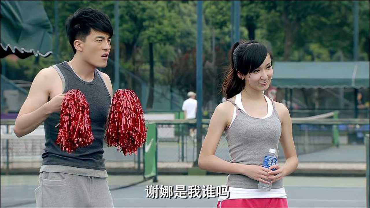 诺澜教曾小贤打网球没想到一句话成功激怒胡一菲名场面来袭
