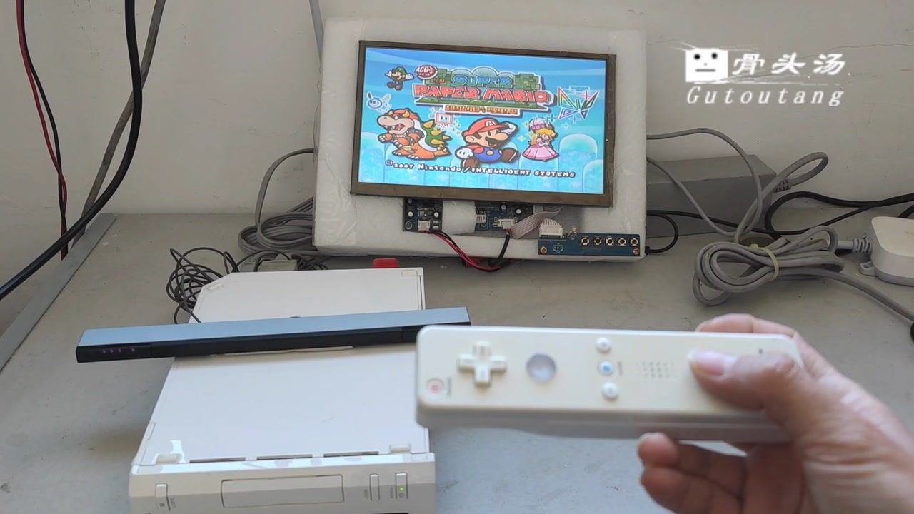 【游戏机考古】用30块钱的任天堂wii游戏机,插上u盘玩纸片马里奥