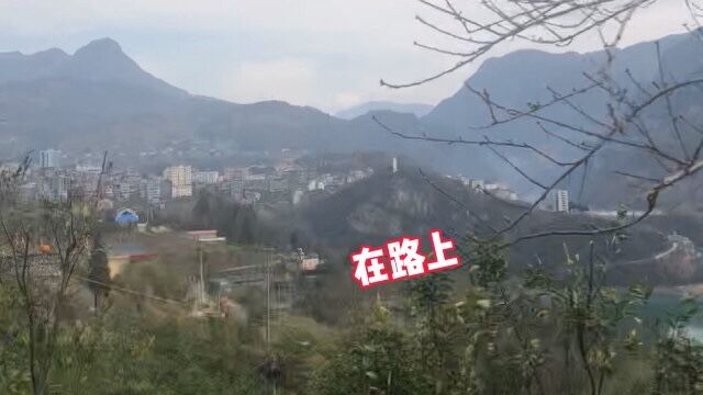 徜徉在山水之间,呼吸着新鲜空气,领悟着修行的力量