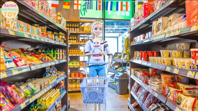 芭比娃娃超市玩具,芭比带宝宝逛超市购买食材回家吃饭