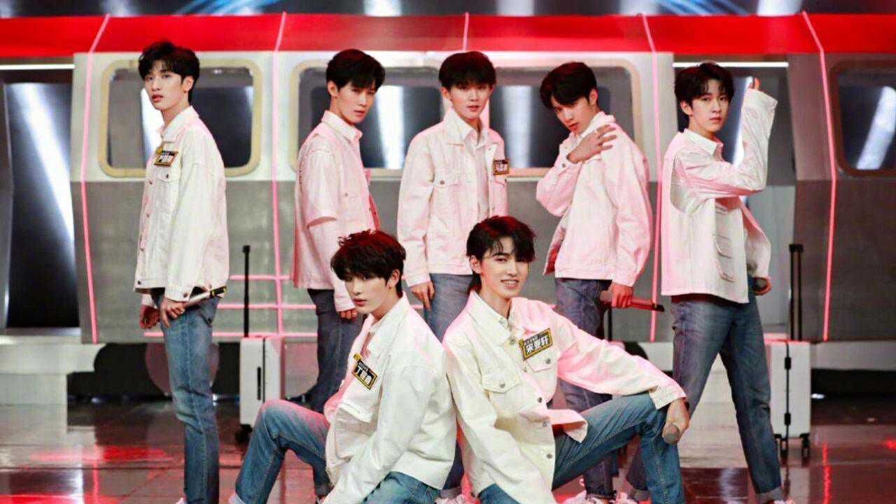 时代少年团快本唱跳要你管少年们唱出不羁态度舞台好燃