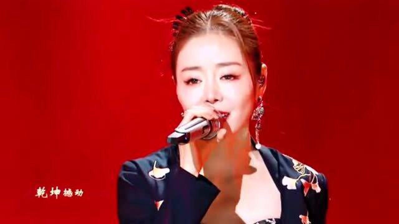 安又琪金子涵合唱歌曲踏山河超长女高音带动全场唱功那是没得说