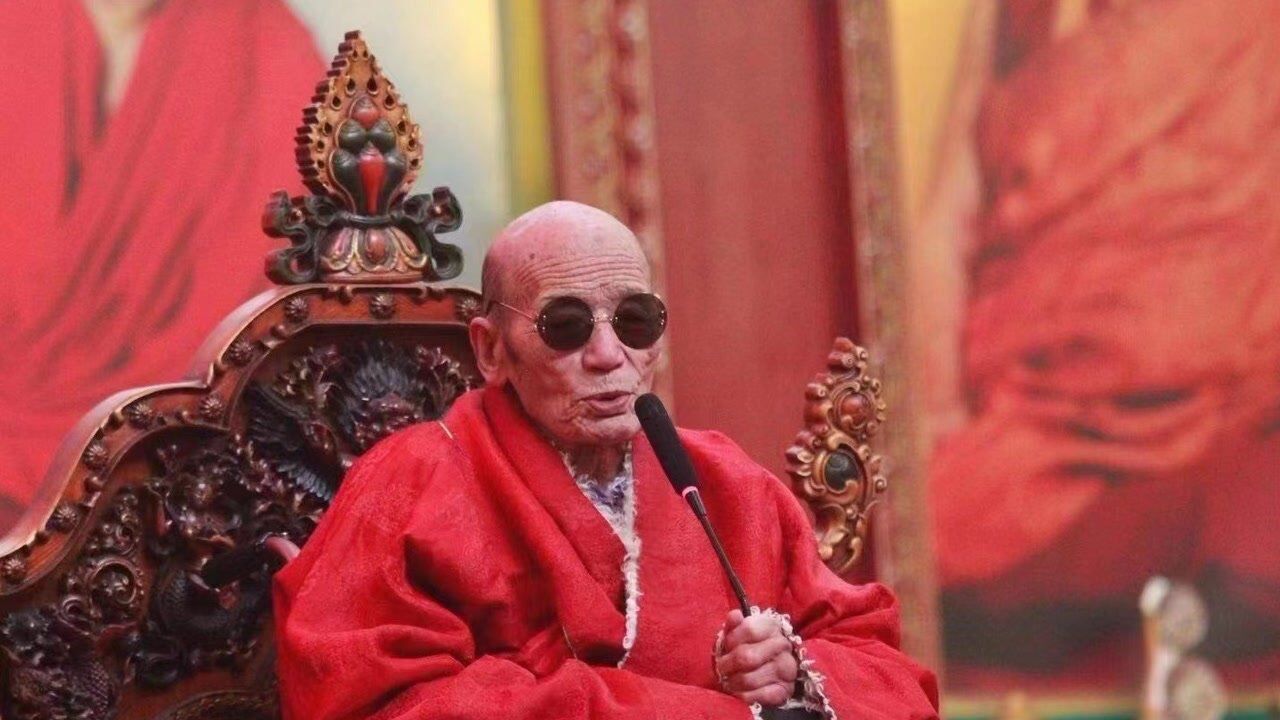 航拍(清明超度法会)查岭寺班玛洛珠法王 67