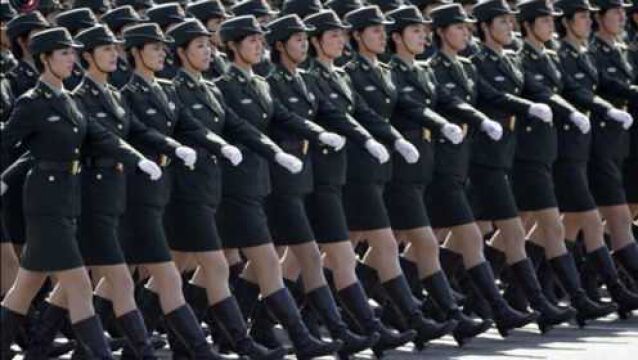 中国女兵阅兵式锦集,女兵英姿飒爽,真的是一场视觉盛宴