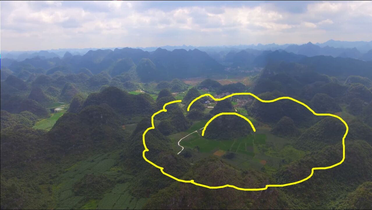 发现一块莲花地,形象生动,真是百里挑一的风水宝地