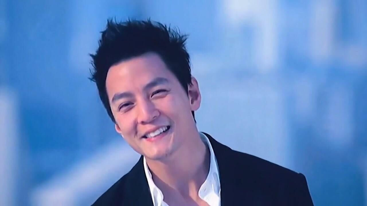 "阿祖  收手吧  外面全都是成龙"    #吴彦祖