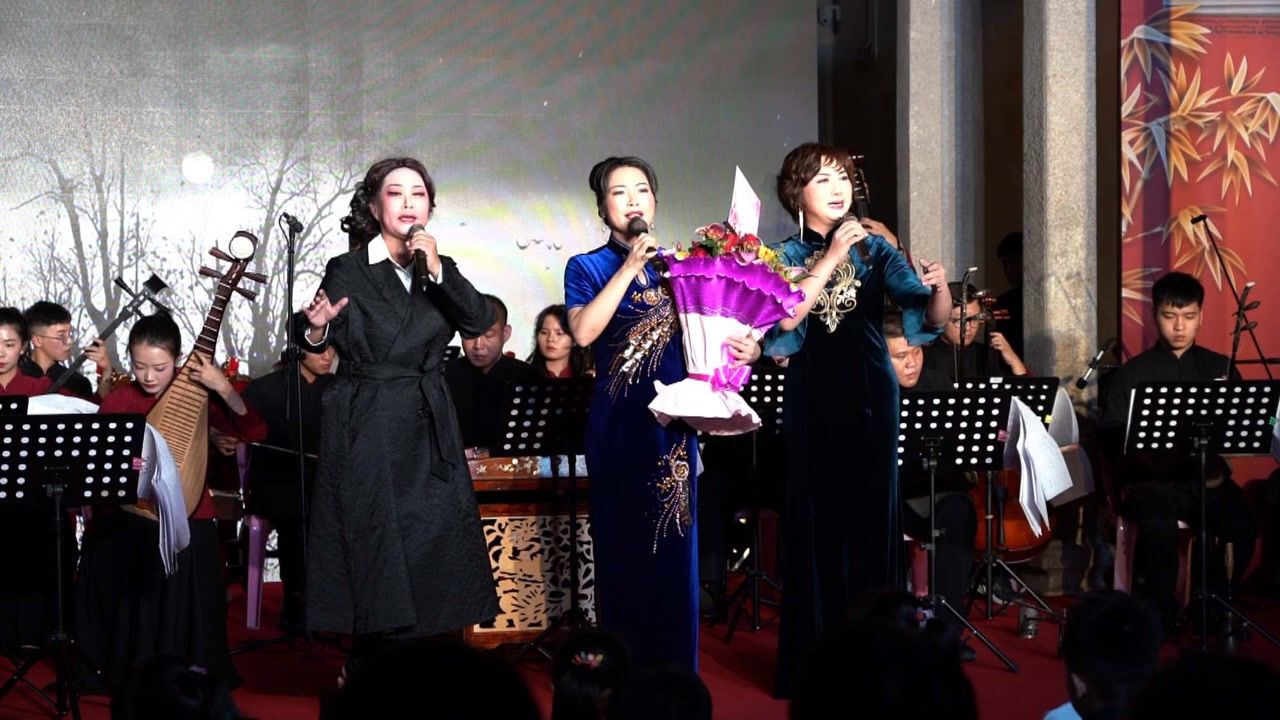 潮剧《蝶恋花》选段《古道别》,演唱:余琼莹,林碧芳,洪楚云;伴奏:汕头