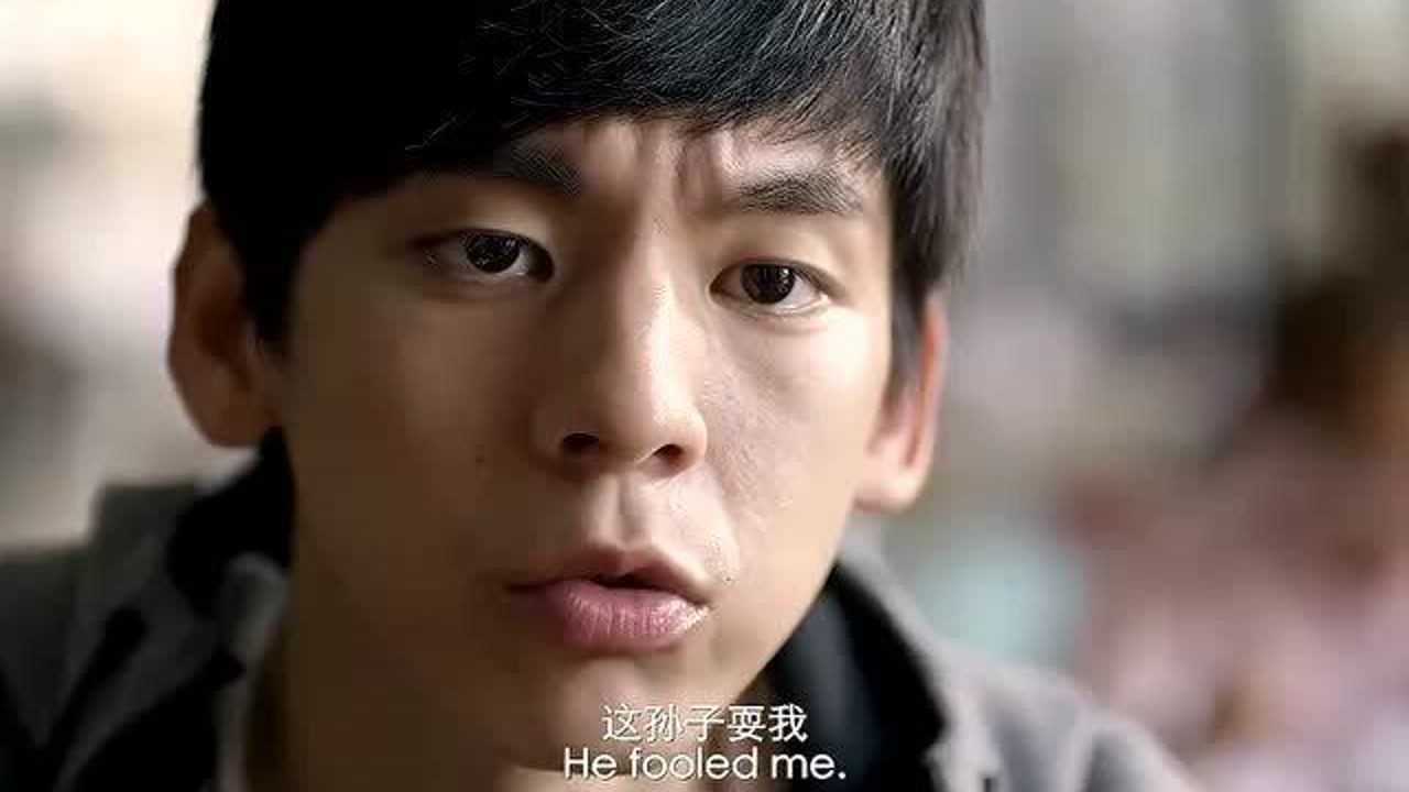 废材少年被外星人附体,网球场一打二嗨翻全场,这实力绝了!