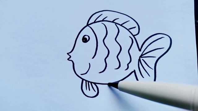 一只可爱的胖头鱼画法也超简单