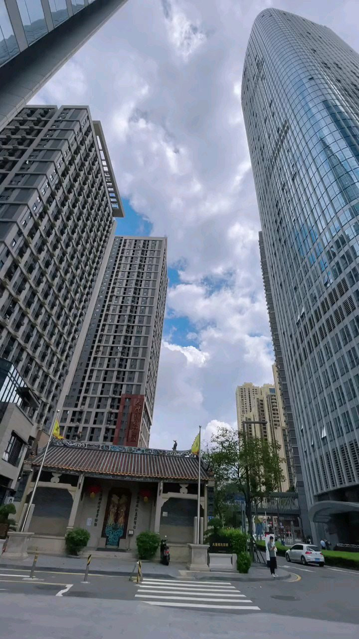 这就是传说中深圳大冲村最牛祠堂以前的样子现在周边都是大集团它因为