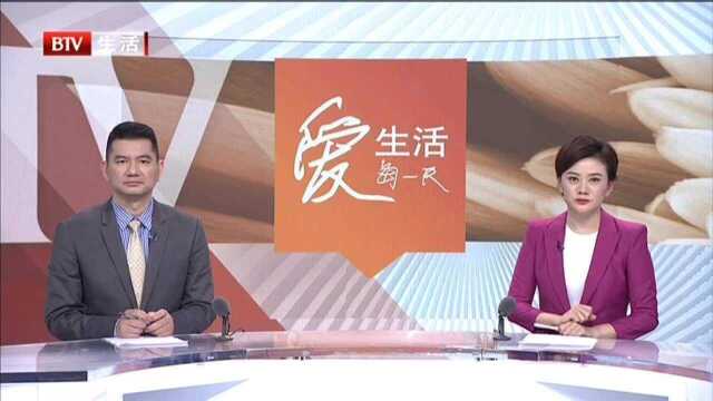 小伙与人扳手腕 用力过猛“折断”手臂