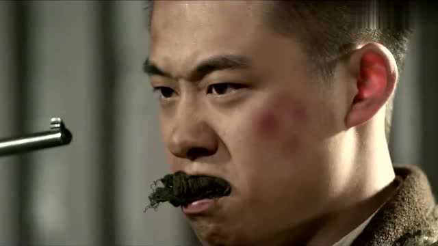 侠探高飞:高飞被妖人暗算,要被活活烧死,不料沈冰拿狙击枪救人_腾讯