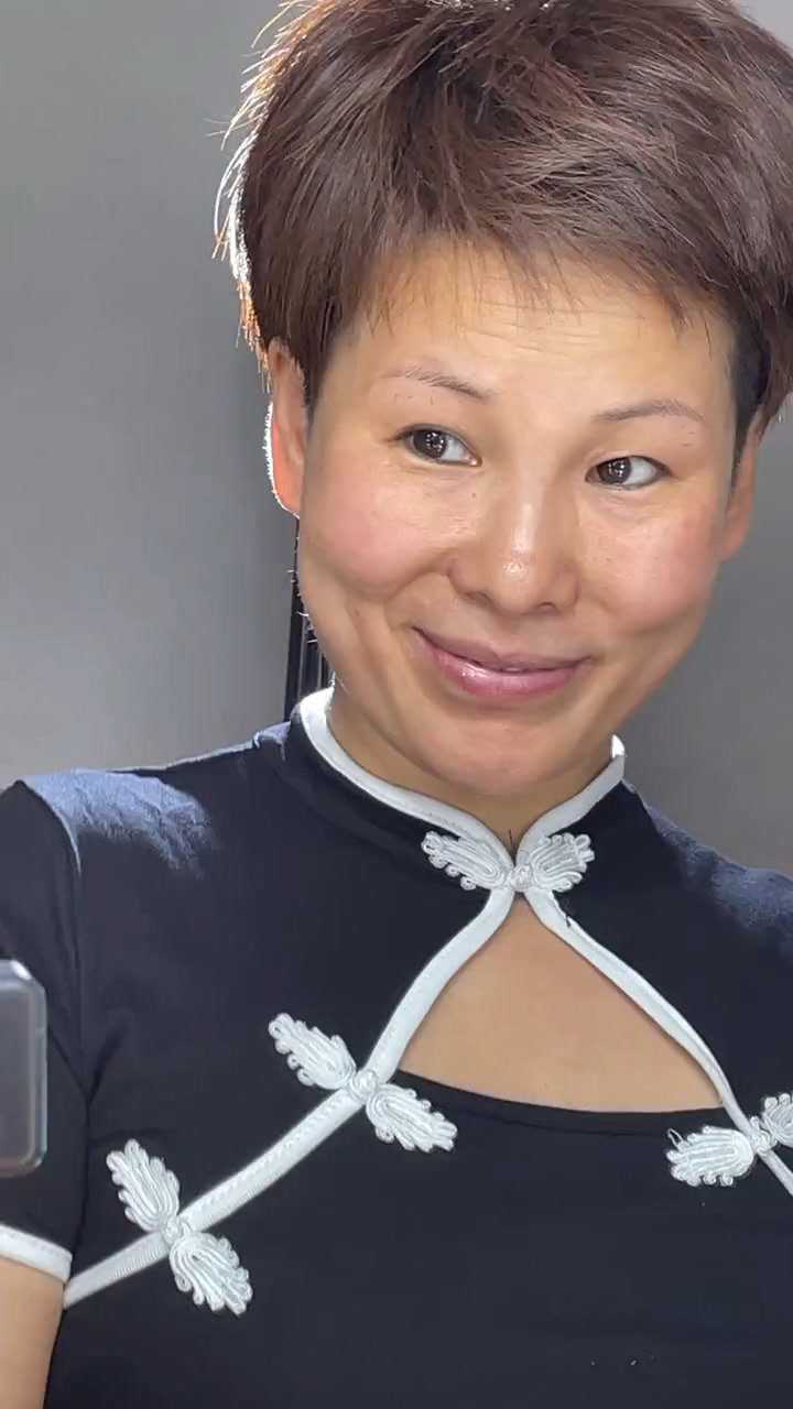 50岁阿姨美颜前pk美颜后