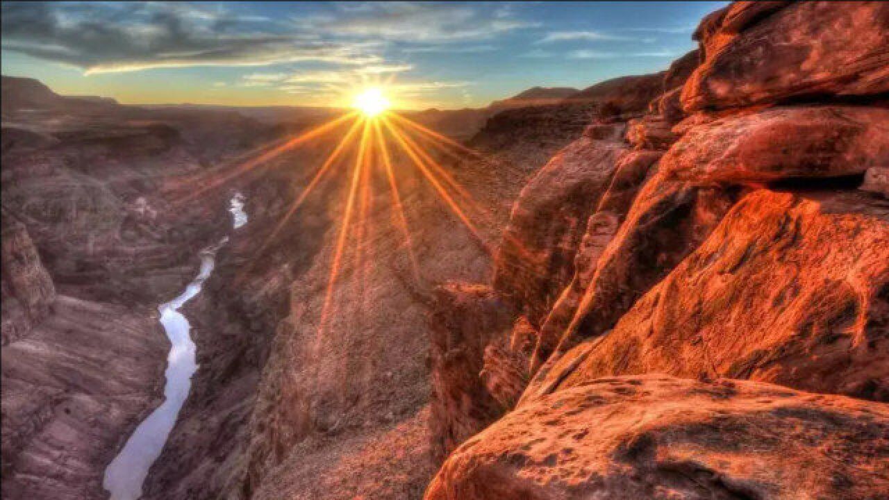 跟随镜头,带你走进非洲大峡谷,一起欣赏美丽风景