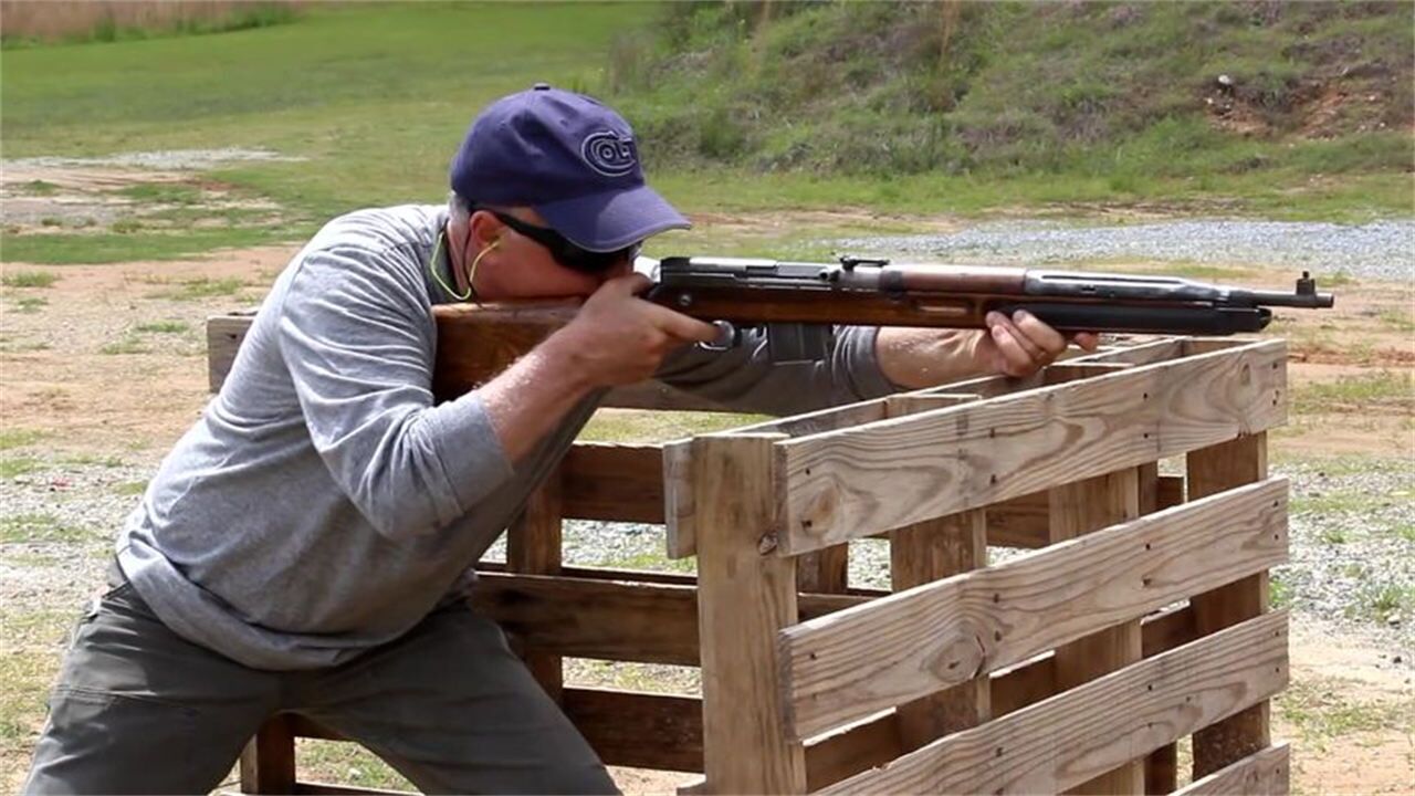 捷克vz52式半自动步枪,弹匣容弹量10发,户外靶场射击测试