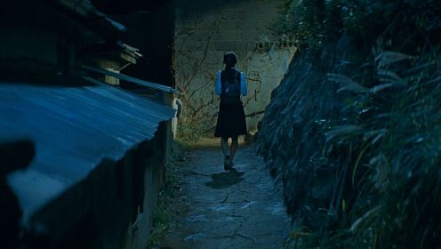 女孩放学走夜路，竟看到了不可思议的一幕《母亲》