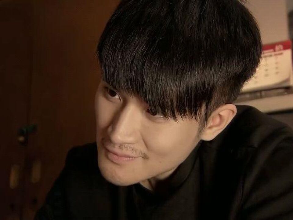 张赫名醒来发现惠娜在自己房间,听到她说的话,差点误会了!