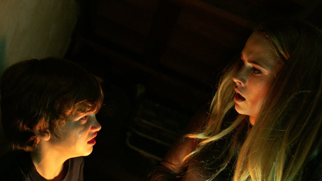 《关灯后》看完这部电影,你是否还有勇气关着灯睡觉呢?